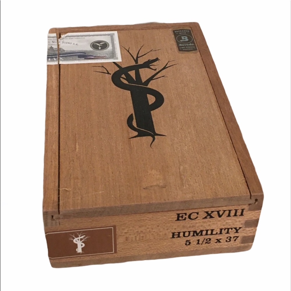 🧳3/$20🧳 Intemperance Cigar Box